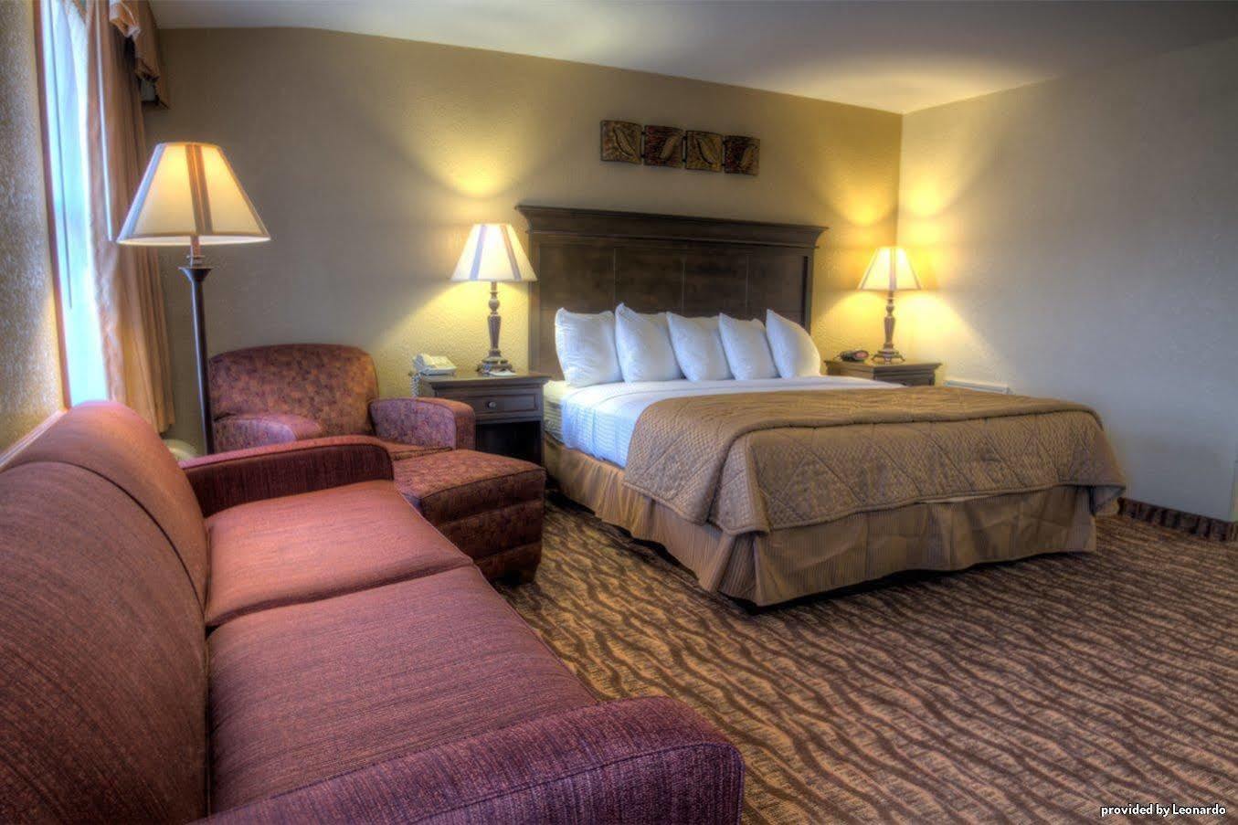 Hotel Western Center Pointe 3*